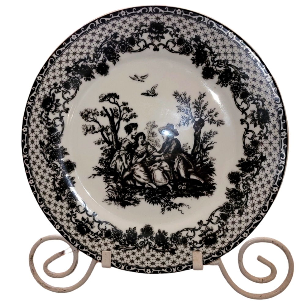 Plate, decorative.